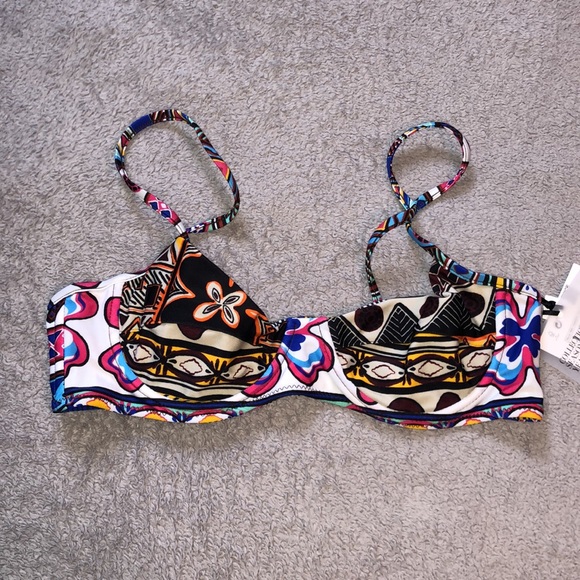 👙 Zara SS18 RARE Reversible Bikini (Top Only) - Picture 2 of 4